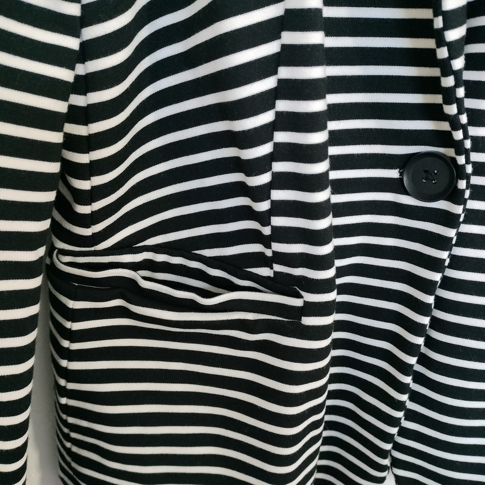 Philosophy Women's Black and white Striped Blazer Jacket Size M - Picture 3 of 8